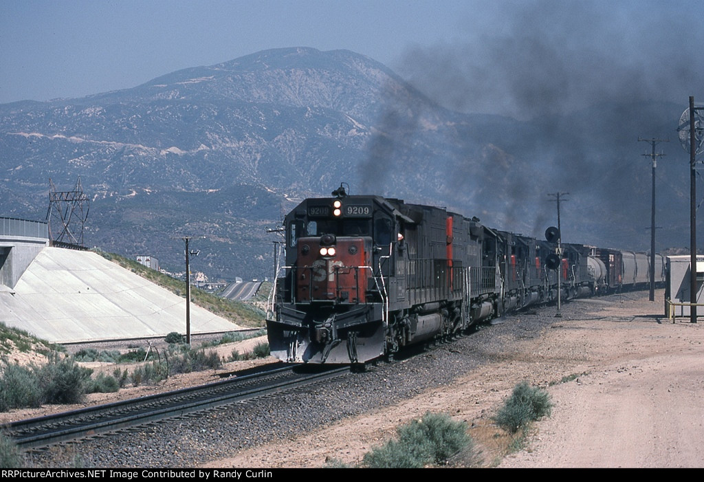 SP 9209 at Canyon siding